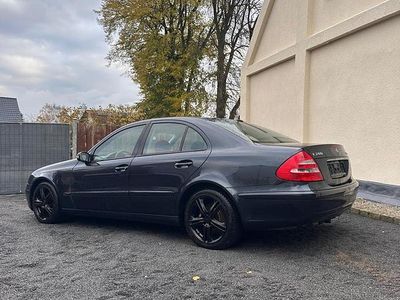 Mercedes E200