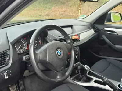 Gebraucht BMW X1 143 PS (105 kW) 2013 Schwarz SUV