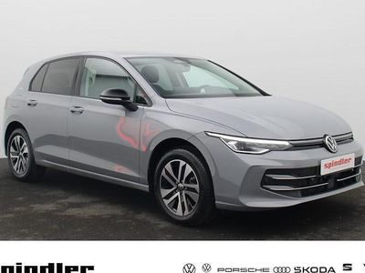 Neu VW Golf VIII 150 PS (110 kW) 2026 Grau Limousine