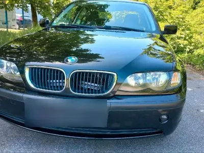 Gebraucht BMW 316 116 PS (85 kW) 2003 Schwarz Limousine