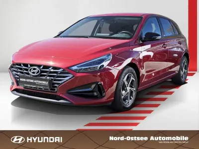 Second-hand Hyundai i30 Edition 120 CP (88 kW) 2021 Roșu Berlinǎ