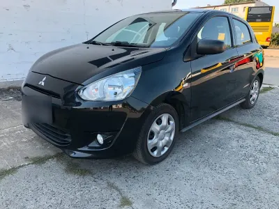 Gebraucht Mitsubishi Space Star 71 PS (52 kW) 2015 Schwarz Kleinwagen