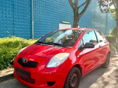 Gebraucht Toyota Yaris Sol 69 PS (50 kW) 2008 Rot Kleinwagen