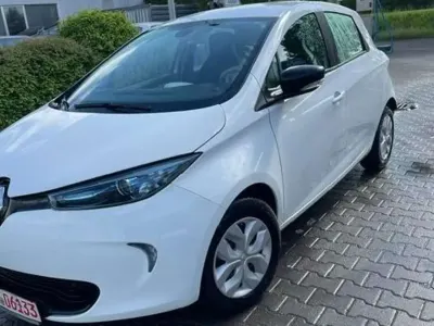 Usata Renault Zoe Life 67 kW (92 CV) 2019 Bianco Utilitaria