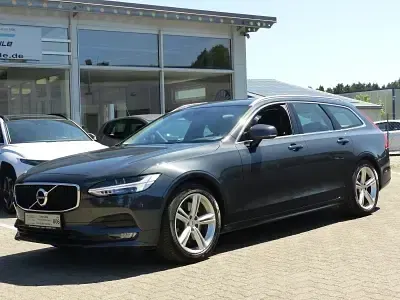 Gebraucht Volvo V90 Momentum 190 PS (139 kW) 2018 Grau Kombi