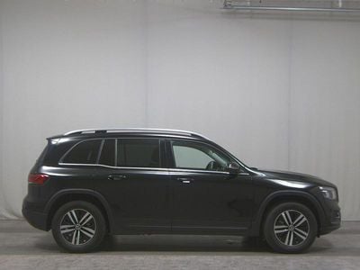 Mercedes GLB200