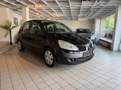 Gebraucht Renault Mégane II Dynamique 131 PS (96 kW) 2006 Schwarz Limousine