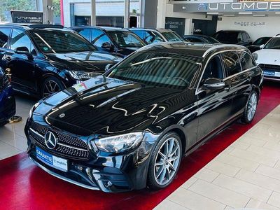 Schwarz Gebraucht 2020 Mercedes E220 AMG line Limousine | 27.999 € (Fairer Preis)