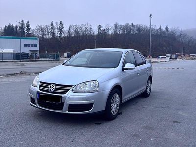 Silber Gebraucht 2006 VW Jetta Limousine | 4.150 € (Etwas zu teuer)