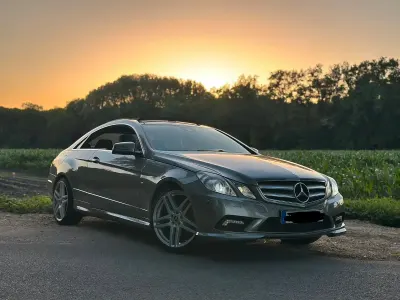 Gebraucht Mercedes E350 AMG 231 PS (169 kW) 2011 Grau Coupé