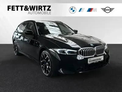 Gebraucht BMW 330e M Sport 292 PS (214 kW) 2025 Black sapphire metallic Kombi