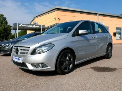 Gebraucht Mercedes B220 170 PS (125 kW) 2014 Silber Kleinwagen
