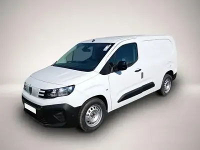 Gebraucht Peugeot Partner 102 PS (75 kW) 2025 Manufacturer Van / Kleinbus