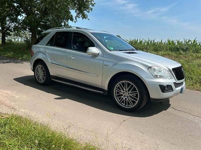 Usado Mercedes ML300 204 HP (150 kW) 2010 Prateado SUV