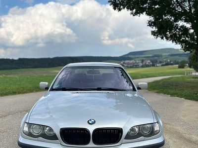 Silber Gebraucht 2002 BMW 325 Limousine | 5.799 € (Etwas zu teuer)