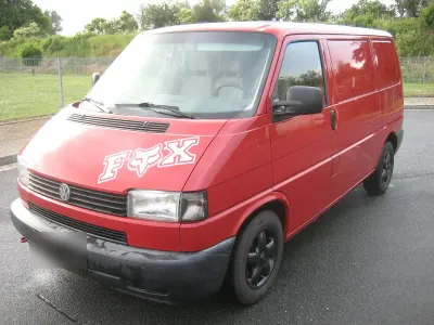 Second-hand VW Transporter 88 CP (64 kW) 1998 Roșu Van