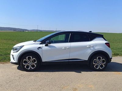 Weiß Gebraucht 2024 Renault Captur Techno SUV | 22.000 € (Fairer Preis)
