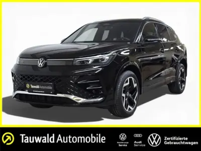 Neu VW Tiguan R-line 193 PS (141 kW) 2025 Grenadillschwarz metallic SUV
