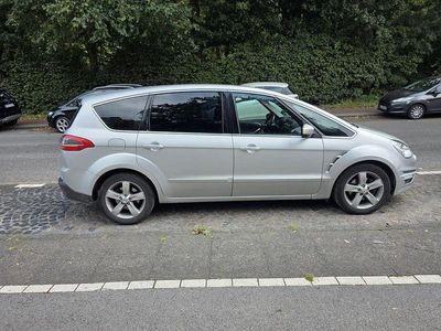 Gebraucht Ford S-MAX Titanium S 140 PS (102 kW) 2012 Silber Van / Kleinbus