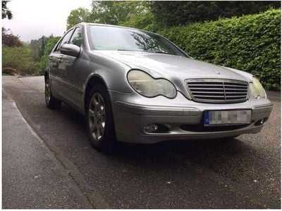 Mercedes C200