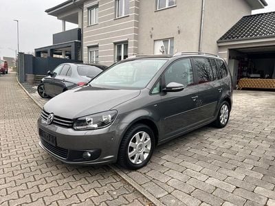 Grau Gebraucht 2014 VW Touran Cup Van / Kleinbus | 8.500 € (Guter Preis)