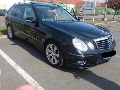 Mercedes E320
