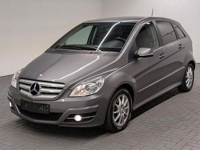 Usata Mercedes B200 136 CV (100 kW) 2011 Grigio Monovolume