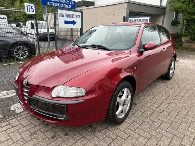 Occasion Alfa Romeo 147 Distinctive 105 ch (77 kW) 2002 Rouge Citadine
