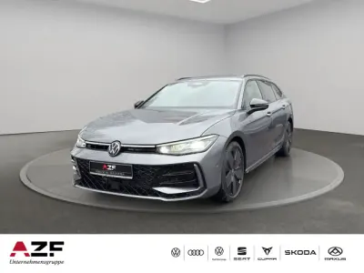 Gebraucht VW Passat R-line 193 PS (141 kW) 2026 Diabasgrau metallic Kombi