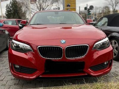 Rot Gebraucht 2016 BMW 220 Coupé | 13.999 € (Fairer Preis)
