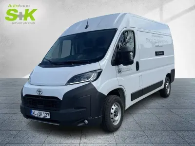 Gebraucht Toyota Proace 141 PS (103 kW) 2025 Ice white (weiß) Van / Kleinbus
