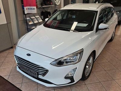 Weiß Gebraucht 2018 Ford Focus Cool & Connect Limousine | 10.980 € (Fairer Preis)