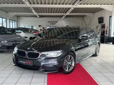 Gebraucht BMW 518 M Sport 136 PS (100 kW) 2019 Grau Kombi
