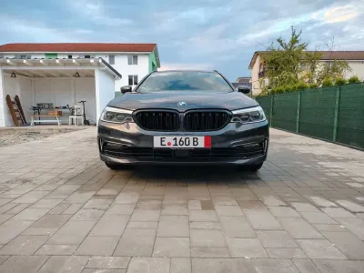 Gebraucht BMW 520 Sport Line 190 PS (139 kW) 2019 Grau Kombi