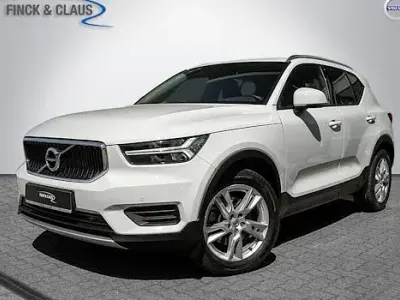 Gebraucht Volvo XC40 Momentum 197 PS (144 kW) 2022 Schwarz SUV