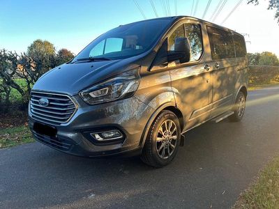 Gebraucht Ford Transit Tourneo Titanium 180 PS (132 kW) 2021 Grau Van / Kleinbus