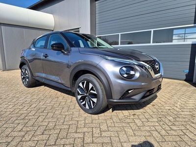 Neu Nissan Juke Acenta 114 PS (83 kW) 2026 Dark grey SUV