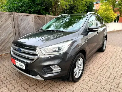 Gebraucht Ford Kuga Titanium 150 PS (110 kW) 2019 Magnetic SUV