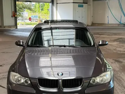 Gebraucht BMW 320 150 PS (110 kW) 2006 Grau Limousine