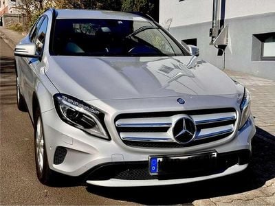 Gebraucht Mercedes GLA200 Edition 1 136 PS (100 kW) 2014 Silber SUV