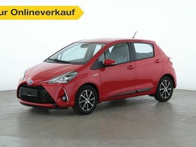 Gebraucht Toyota Yaris Hybrid Team 101 PS (74 kW) 2018 Rot Kleinwagen