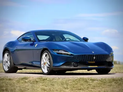 Gebraucht Ferrari Roma 620 PS (456 kW) 2022 Blau Coupé