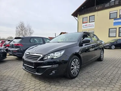 Gebraucht Peugeot 308 Active 125 PS (91 kW) 2014 Schwarz Limousine