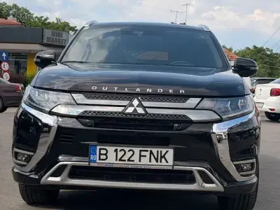 Gebraucht Mitsubishi Outlander P-HEV 135 PS (99 kW) 2020 Schwarz SUV