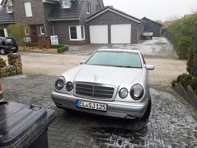 Gebraucht Mercedes 240 170 PS (125 kW) 1999 Silber Limousine
