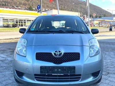 Gebraucht Toyota Yaris Style 69 PS (50 kW) 2008 Silber Kleinwagen