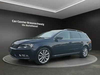 Gebraucht VW Passat Highline 177 PS (130 kW) 2013 Blau Kombi