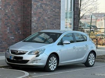 Usata Opel Astra 120 CV (88 kW) 2010 Argento Berlina