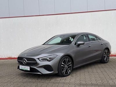 Gebraucht Mercedes CLA180 Progressive 116 PS (85 kW) 2025 787u mountain grau metallic Limousine