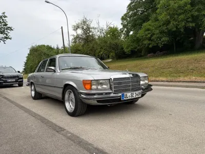Gebraucht Mercedes 280 185 PS (136 kW) 1976 Silber Limousine